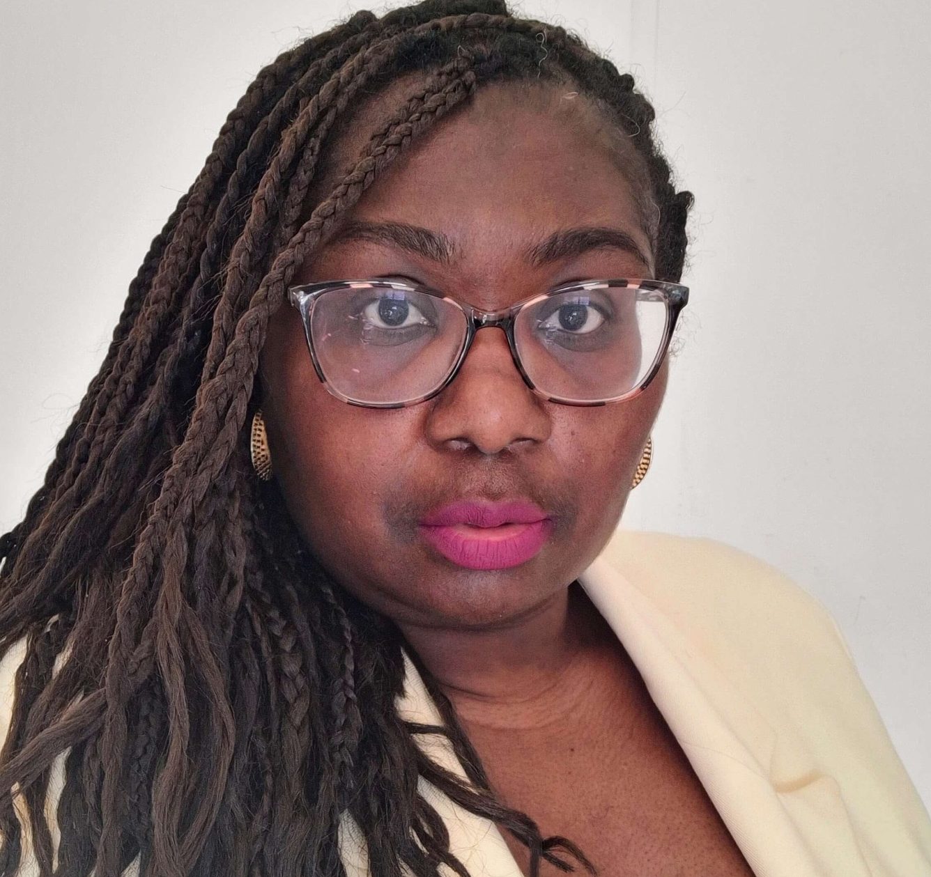 Ornella Lisongo Yazokando, Consultante en Storytelling stratégique spécialisée dans les marques premium, cavistes et hôtelleries.